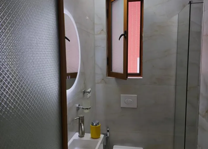 Myslym Shyri Cozy Lovely Orange