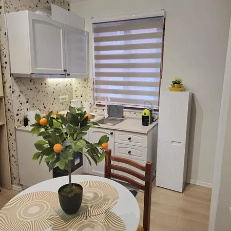 Appartement Myslym Shyri Cozy Lovely Orange