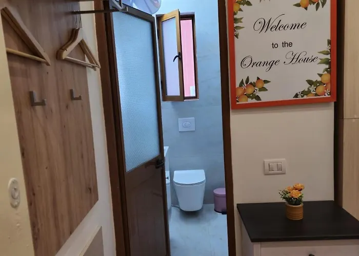 Myslym Shyri Cozy Lovely Orange Apartman Tirana